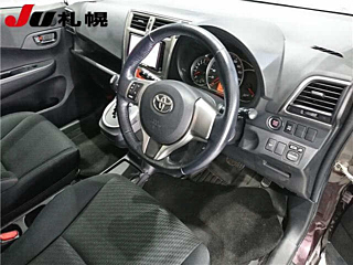 TOYOTA RACTIS 2012