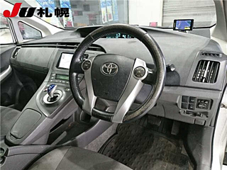 TOYOTA PRIUS 2011
