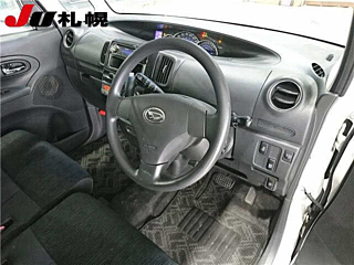 DAIHATSU TANTO 2013