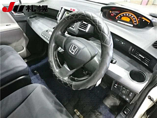 HONDA FREED 2010