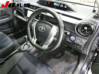 TOYOTA AQUA 2015