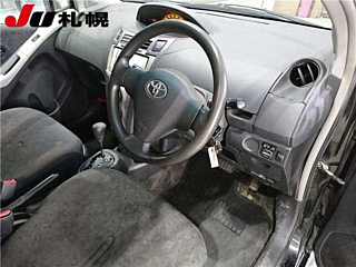 TOYOTA VITZ 2008