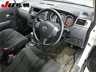 NISSAN TIIDA LATIO 2010