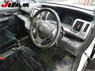 HONDA STEP WAGON 2012