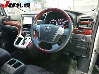 TOYOTA ALPHARD 2010
