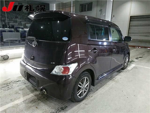 TOYOTA BB 2012