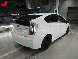 TOYOTA PRIUS 2012
