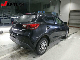 MAZDA DEMIO 2015