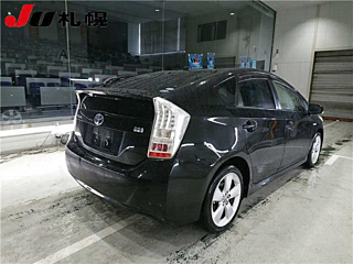 TOYOTA PRIUS 2011