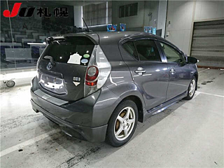 TOYOTA AQUA 2012