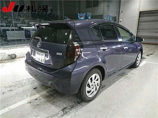 TOYOTA AQUA 2015