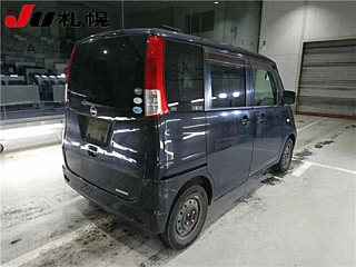 NISSAN ROOX 2010