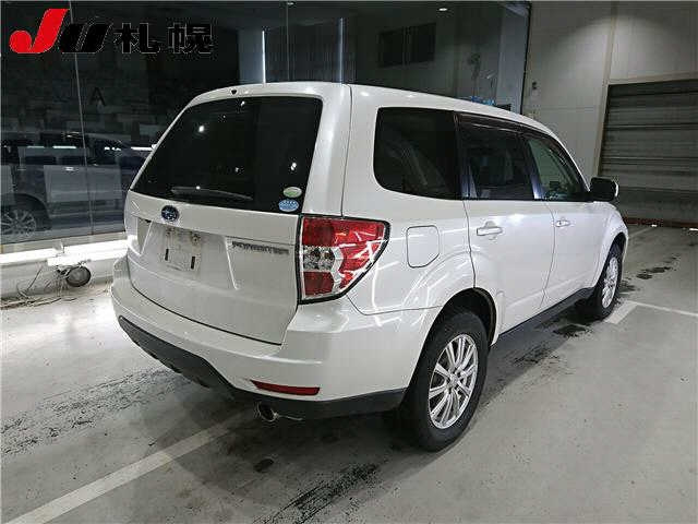 SUBARU FORESTER 2010