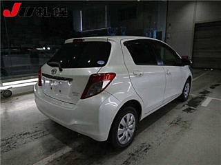 TOYOTA VITZ 2012