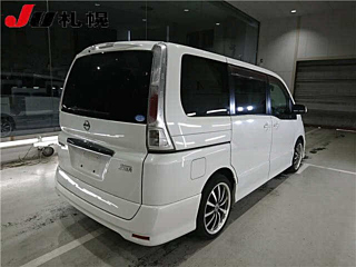 NISSAN SERENA 2010