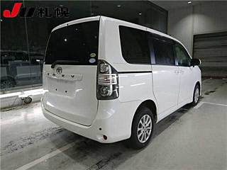 TOYOTA VOXY 2008