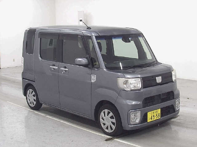 DAIHATSU WAKE 2016