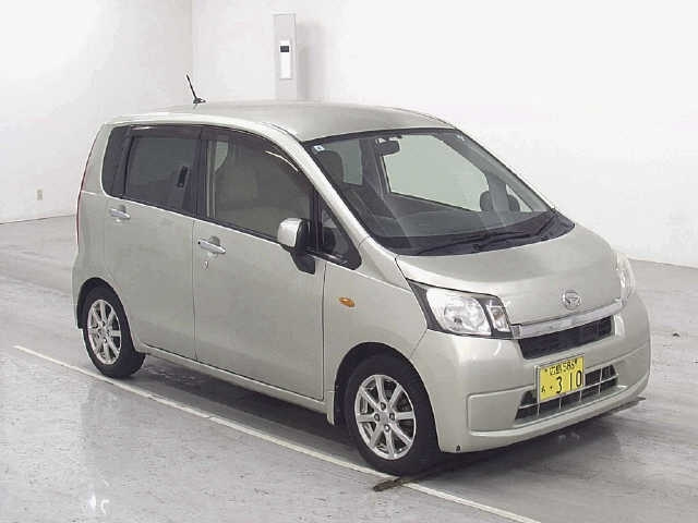 DAIHATSU MOVE 2013