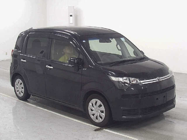 TOYOTA SPADE 2016