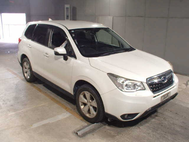 SUBARU FORESTER 2015