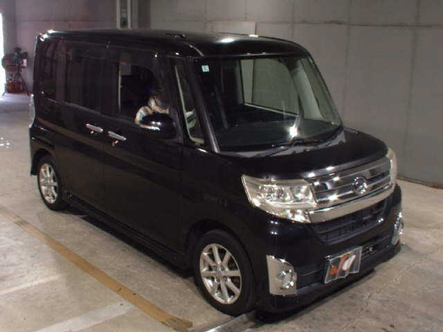 DAIHATSU TANTO 2014