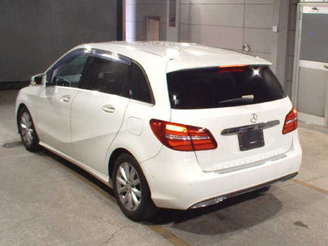 MERCEDES BENZ B CLASS 2016