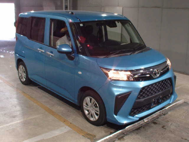 TOYOTA ROOMY 2022