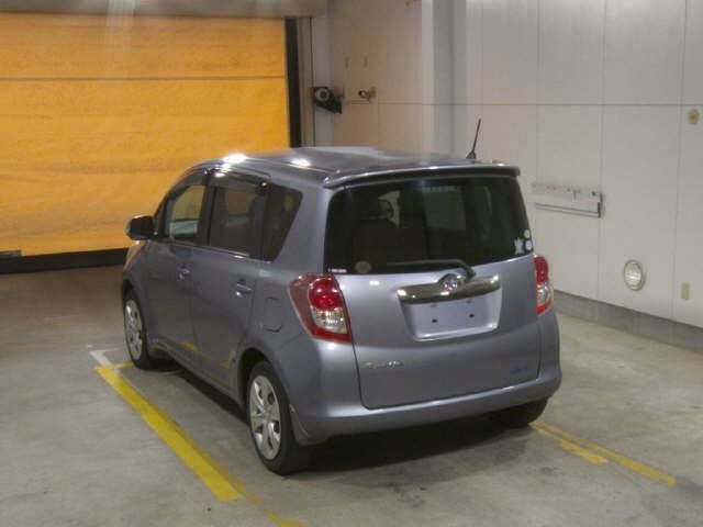 TOYOTA RACTIS 2010