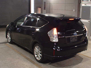 TOYOTA PRIUS ALPHA 2012