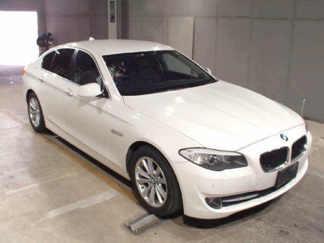 BMW 5 SERIES 2010