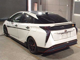 TOYOTA PRIUS 2016