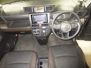TOYOTA ROOMY 2022