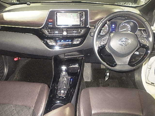 TOYOTA C-HR 2017