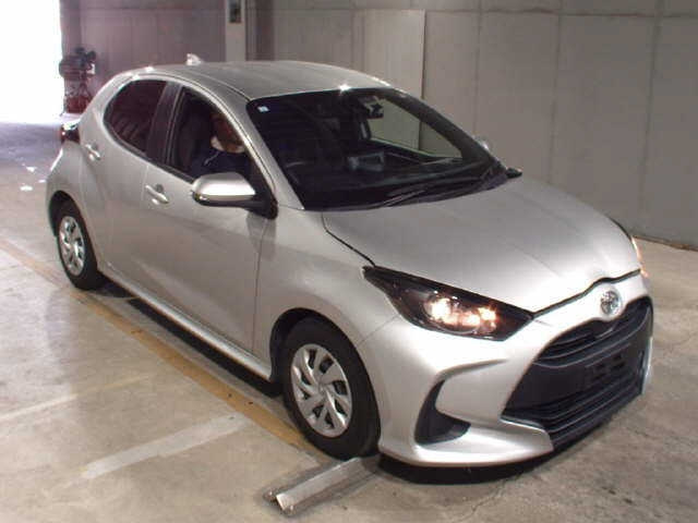 TOYOTA YARIS 2021
