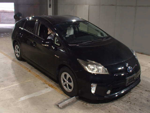 TOYOTA PRIUS 2013