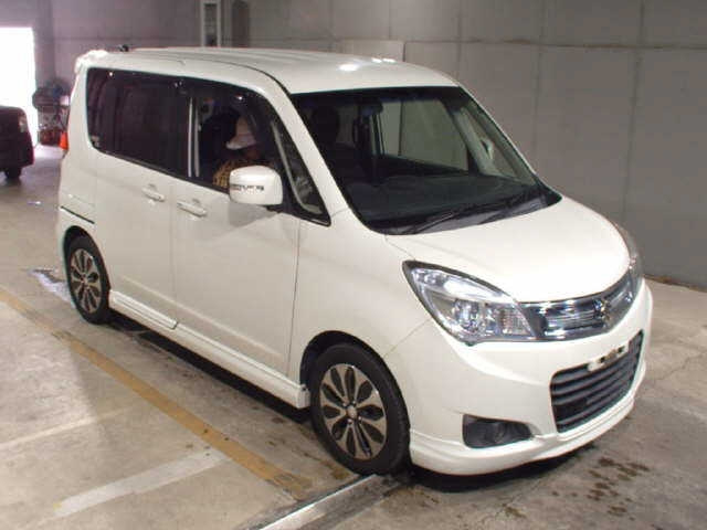 SUZUKI SOLIO 2015