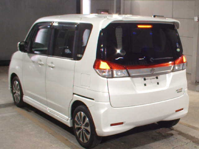 SUZUKI SOLIO 2015