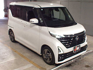 NISSAN ROOX 2024