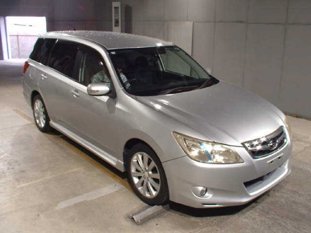 SUBARU EXIGA 2010