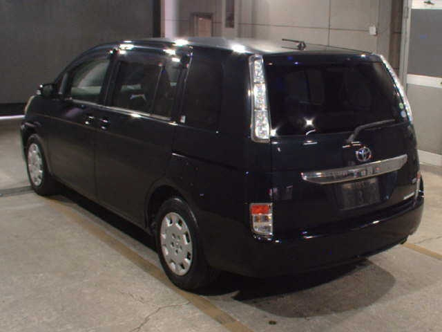 TOYOTA ISIS 2013