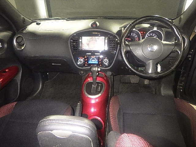 NISSAN JUKE 2010