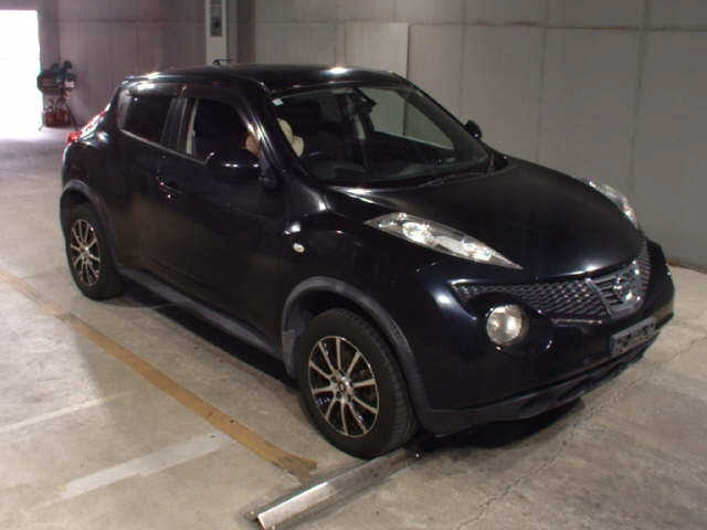 NISSAN JUKE 2010