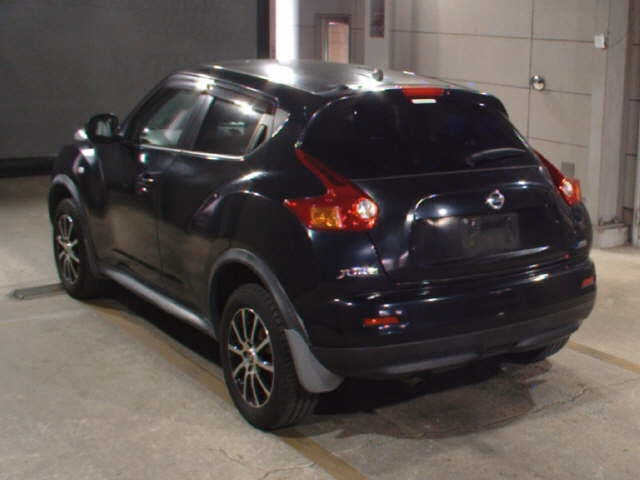 NISSAN JUKE 2010