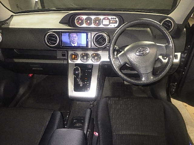 TOYOTA COROLLA RUMION 2012