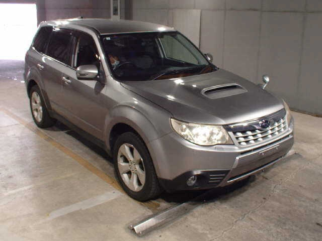 SUBARU FORESTER 2011