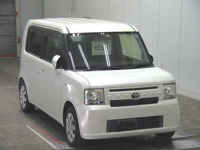 TOYOTA PIXIS SPACE 2012