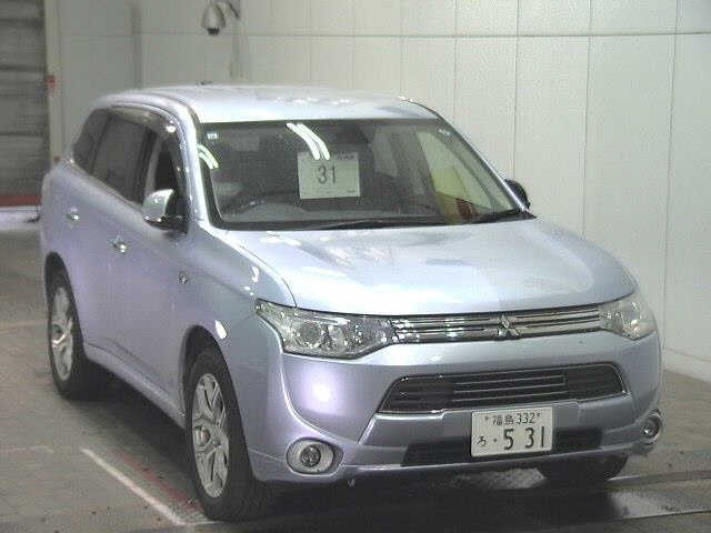 MITSUBISHI OUTLANDER PHEV 2013