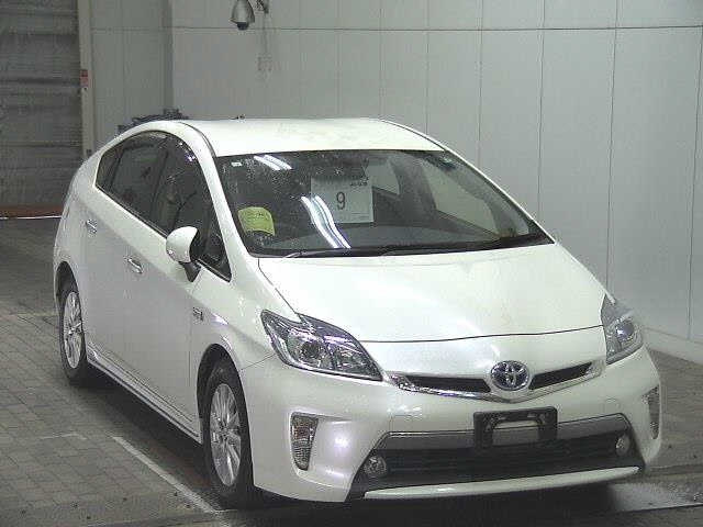 TOYOTA PRIUS PHV 2014