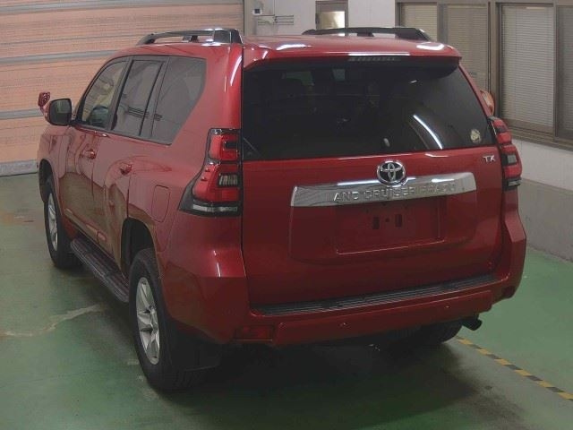 TOYOTA LAND CRUISER PRADO 2022