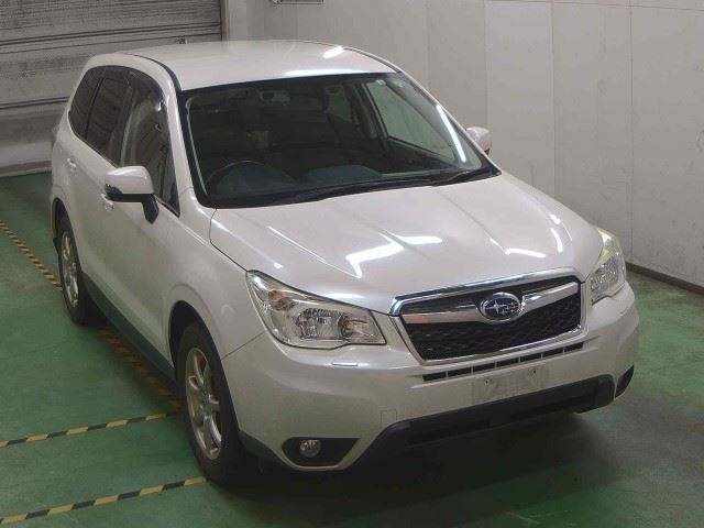 SUBARU FORESTER 2014